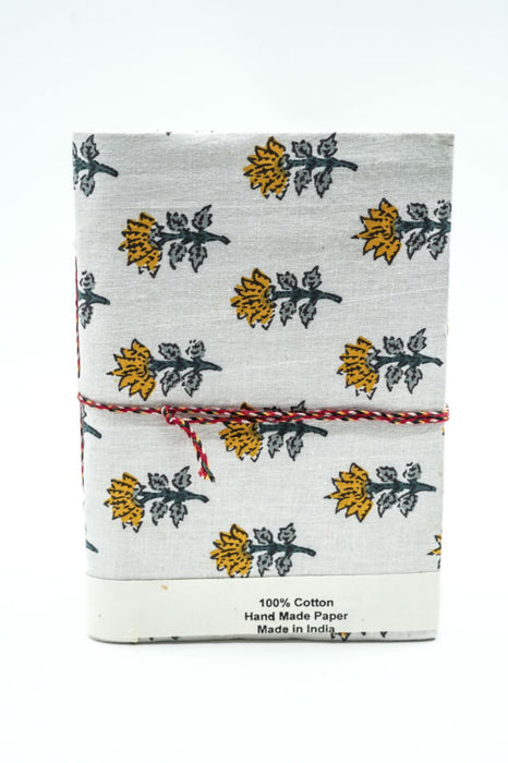 Notizbuch handgemacht mittel Blumen weiss/grün/gelb