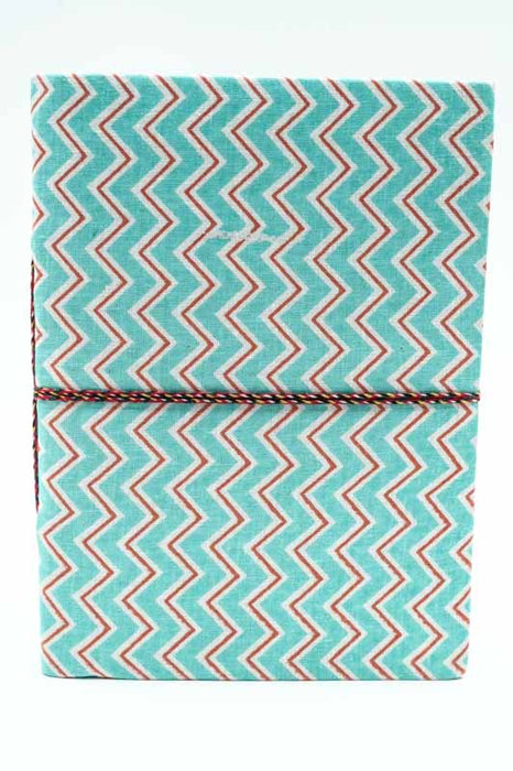 Notizbuch handgemacht gross Linien hellblau/rot/weiss