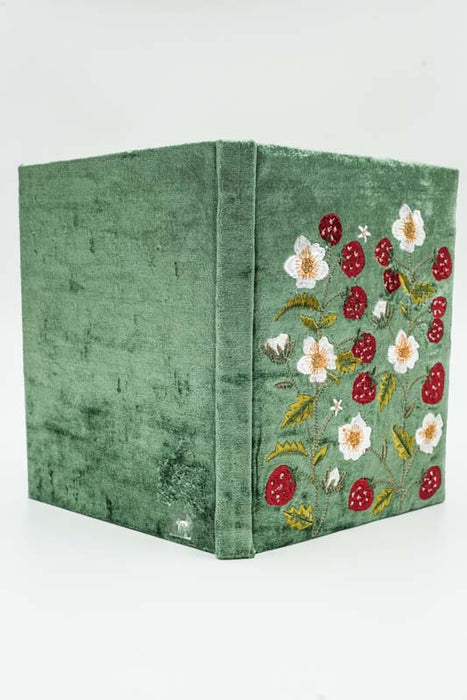 Notebook with flowers and strawberries, green/white/red/multicolor, 15x20cm