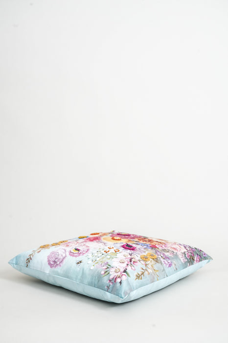 Coussin en velours à motif de prairie fleurie brodée, 45 x 45 cm