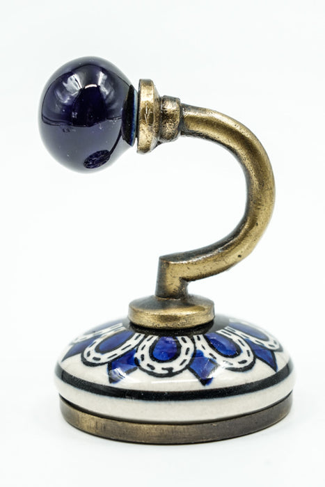 Patère ronde en céramique beige/bleu marine