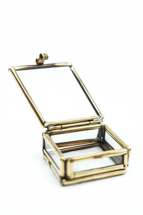 Schmuckschatulle Messing antik mit Glas 1.5x5x3.5 cm