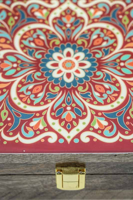 Mango wood box with lock and digital mandala print 20x15x7.5 cm