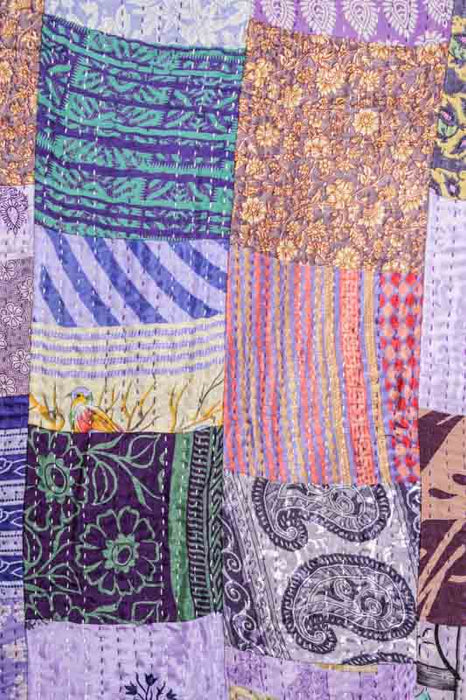 Couvre-lit Patola Kantha (soie indienne), 220x270cm, violet/rose/multicolore