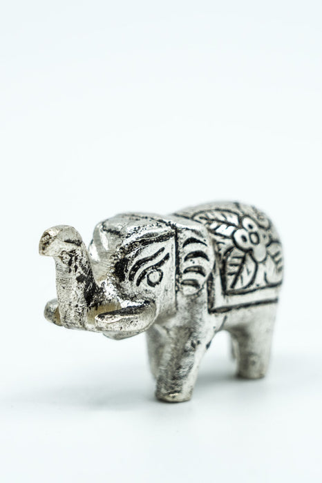 Éléphant décoratif, aluminium, couleur argentée, petit format, 5,5 x 2,5 cm