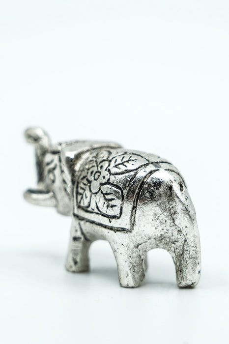 Éléphant décoratif, aluminium, couleur argentée, petit format, 5,5 x 2,5 cm
