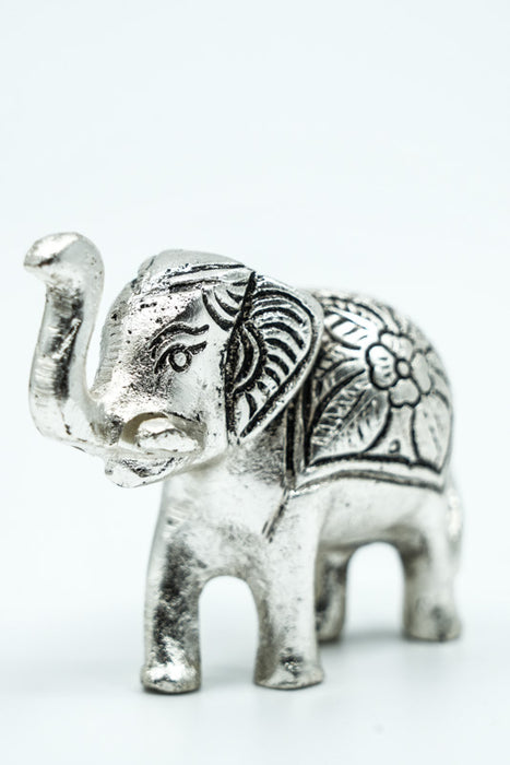 Decorative elephant, aluminum, silver-colored, medium size, 8.5x6 cm