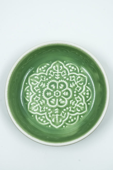 Decorative plate, round, hammered, enamelled, green, 10x1cm