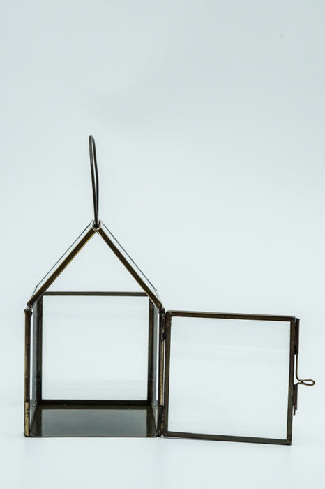 Antique brass 4-sided lantern with glass roof, medium size 9x9x13.5cm