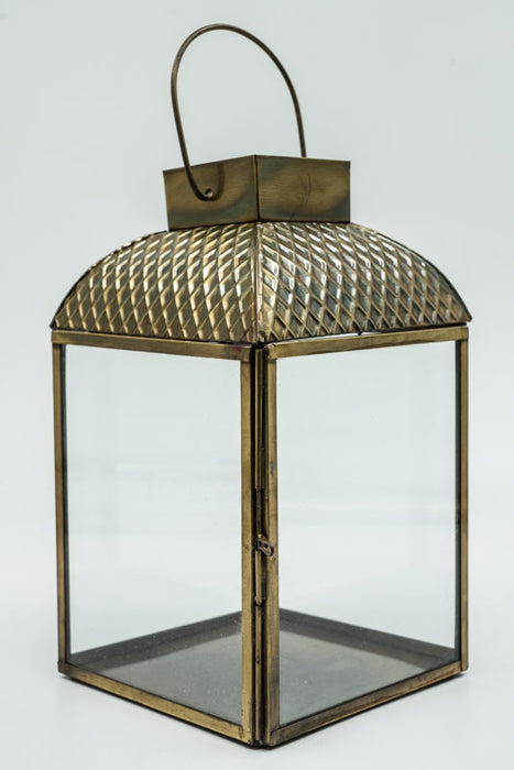 Small square brass lantern with brass roof, 12.5x12.5x22cm