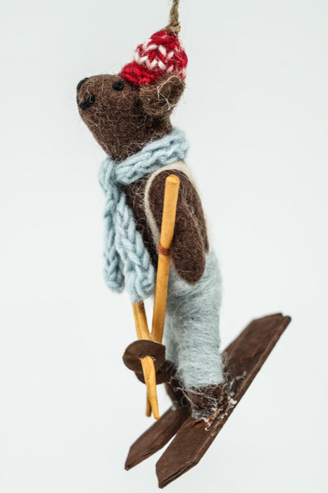 Weihnachtshänger Filz Bär mit Ski und Stöcken 13 cm