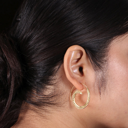 Earrings brass gold-plated snail shape decorated