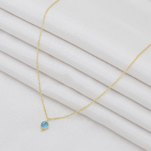 Chain brass gold-plated blue chalcedony round