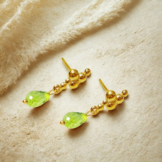 Earrings brass gold-plated peridot