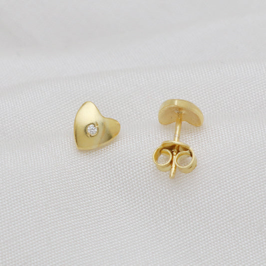 Stud earrings brass gold-plated heart decorated