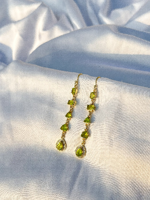Earrings brass gold-plated peridot