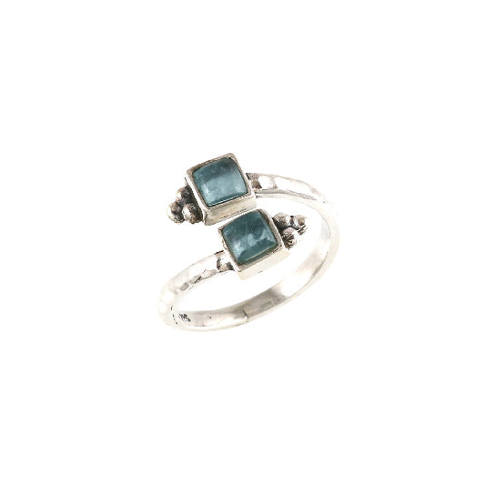 Silver ring apatite