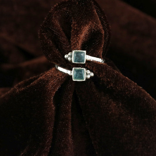 Silver ring apatite