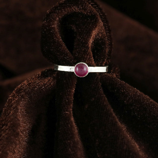 Bague en argent rubis
