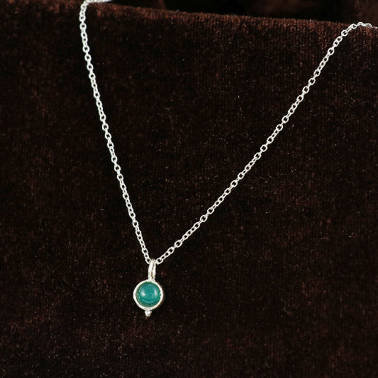 Collier en argent avec pendentif onyx vert