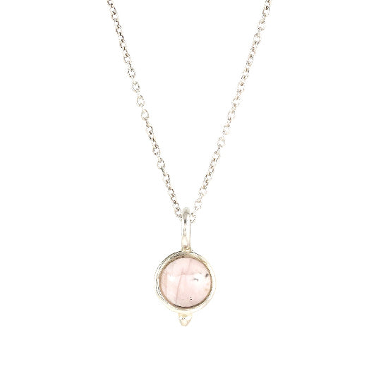 Silver necklace with rose quartz pendant