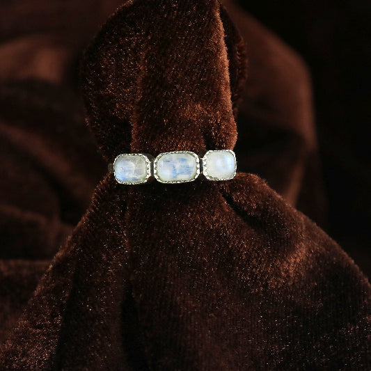 Silberring Mondstein