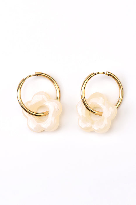 Ohrring Edelstahl / Resin kleine Blume offwhite