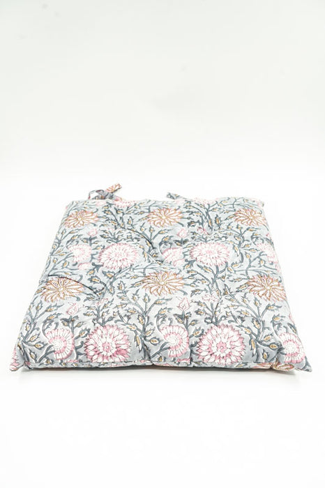 Chair cushions with ties, assorted, 40x40cm