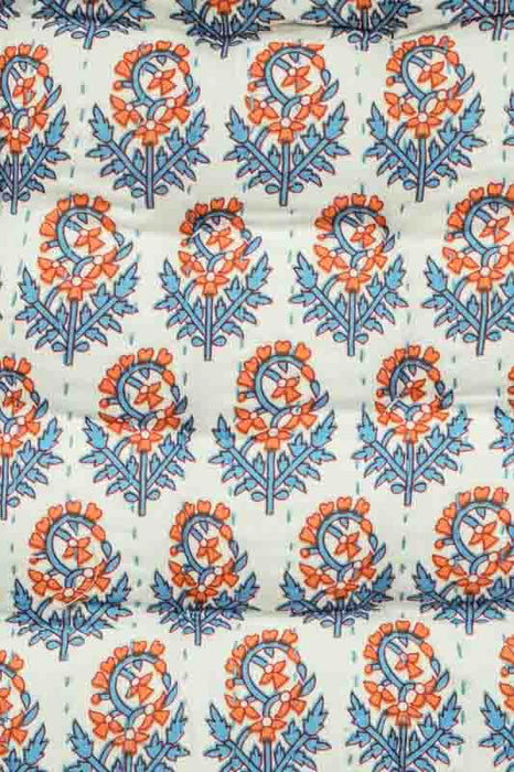 Sitzkissen Gaddi Baumwoll-Print mit Pompons beige/hellblau/orange 40x40x5cm