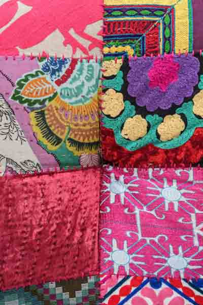 Pouf brodé Patchwork multicolore 60x20cm