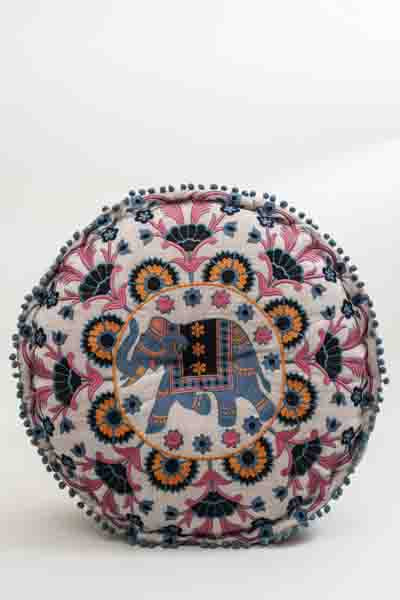 Puff Elephant bestickt blau/orange/rosa 60x20cm