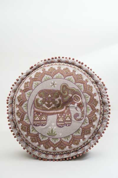 Puff Elephant bestickt hellbraun/grün/rosa 60x20cm