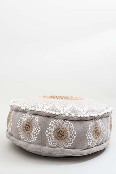 Puff bestickt weiss/gelb/braun gemustert 60x20cm