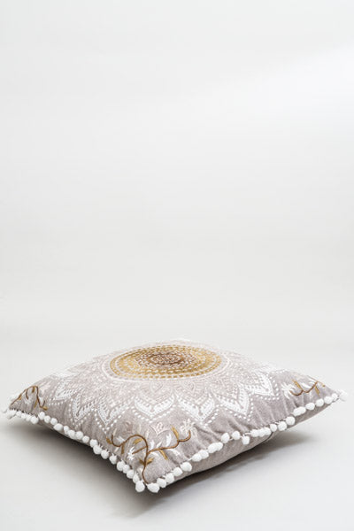 Coussin décoratif brodé blanc/jaune/marron à motifs 40x40cm