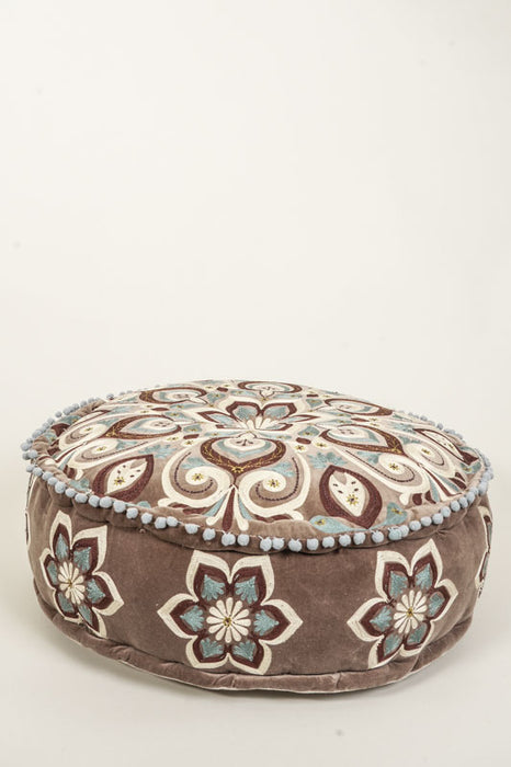 Pouf en velours de coton marron brodé bleu clair/beige/marron clair 60x20cm