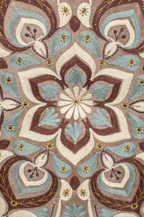Pouf en velours de coton marron brodé bleu clair/beige/marron clair 60x20cm