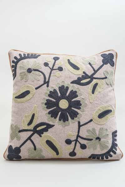 Coussin décoratif brodé à motifs noir/jaune/vert clair 40x40cm