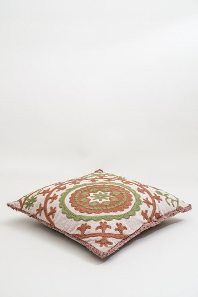 Coussin décoratif brodé marron/vert à motifs 40x40cm