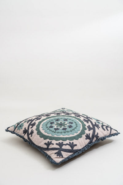 Coussin décoratif brodé à motifs pétrole/vert/noir 40x40cm