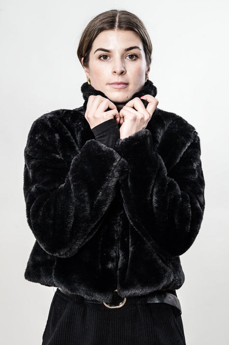 Veste en peluche noire - Taille unique