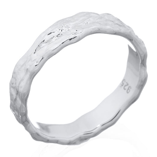 Bague en argent martelé