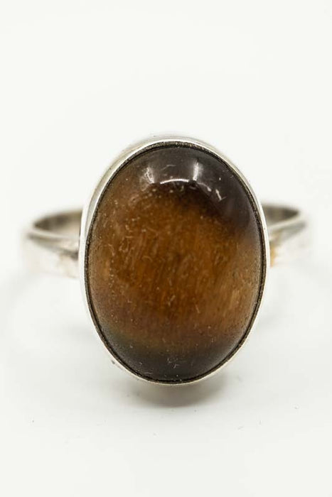 Silver ring tiger's eye oval smooth setting