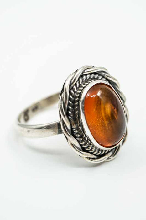 Silver ring Amber oval multi-twisted setting