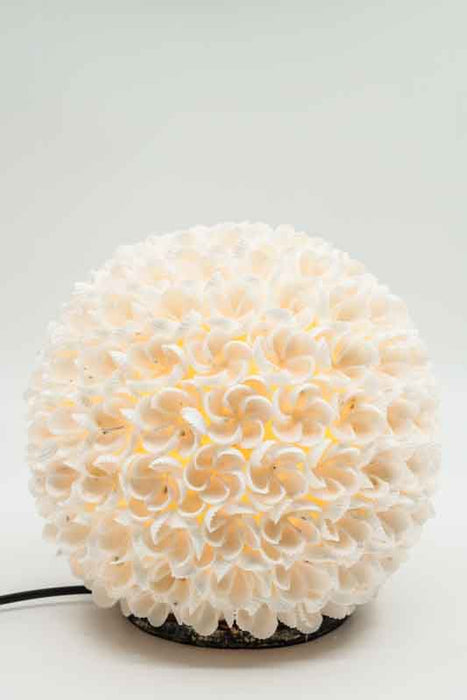 Muschellampe Ball weiss  20 cm