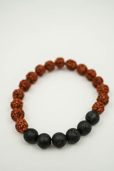 Bracelet Rudraksha avec pierre de lave