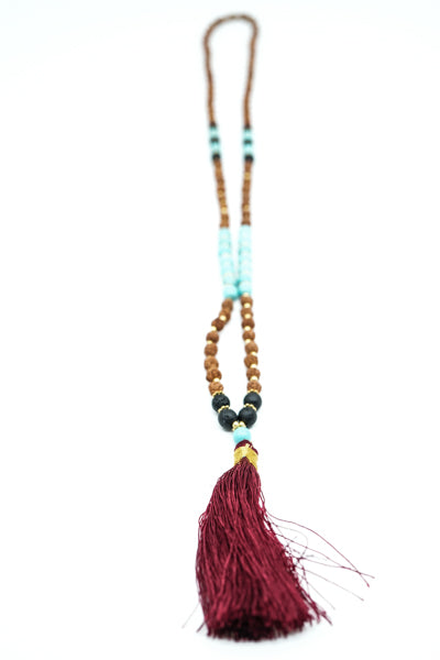 Kette Rudraksha/Türkis/Lavastein mit Tassel bordeaux