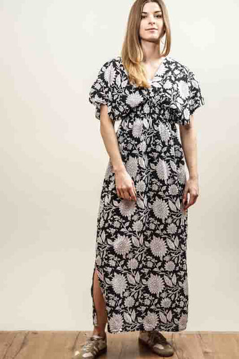 Black and white floral dress - One Size