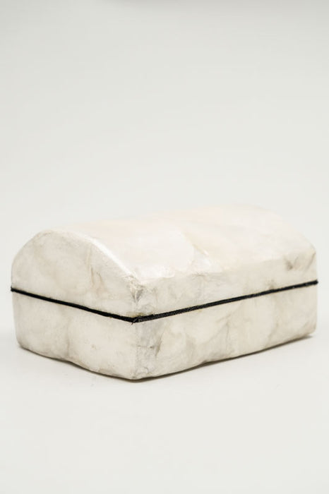 Jewelry box decorated with shells, medium size 10x7x5cm