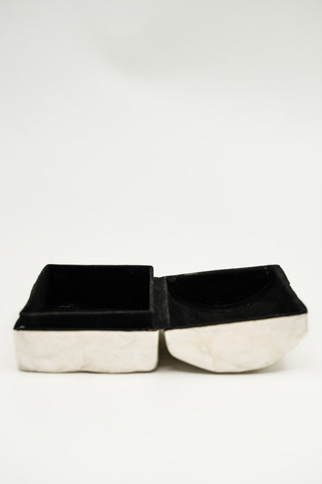 Jewelry box decorated with shells, medium size 10x7x5cm