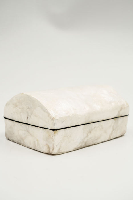Jewelry box decorated with shells, large, 13x9x7cm